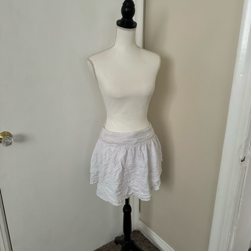 American Eagle White Medium Layered Tennis Skirt